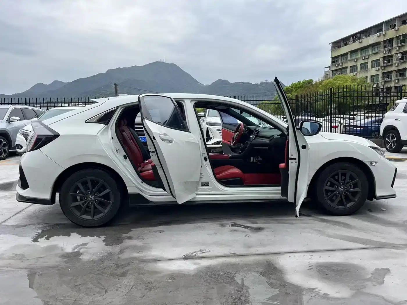 2021 Civic Hatchaback 220TURBO CVT New Elite — миниатюра 14