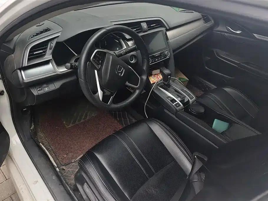 2016 Civic 220TURBO CVT Luxury Edition — миниатюра 12