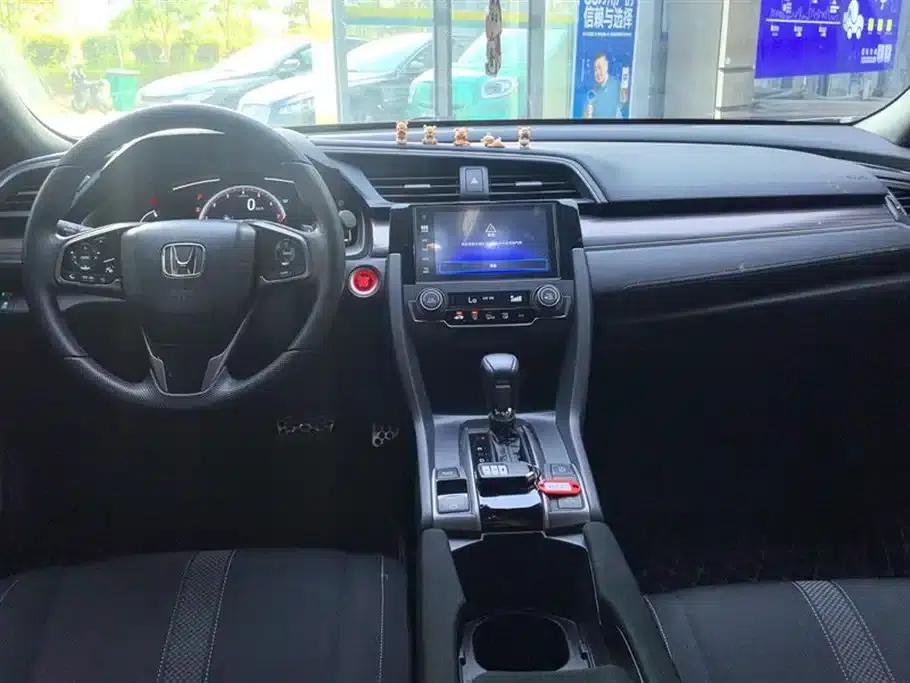 Civic 2021 HATCHBACK 220TURBO CVT Trendy and Cool — миниатюра 12