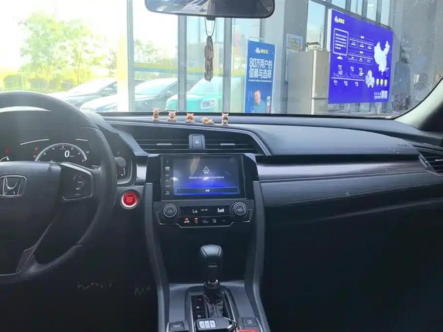 Civic 2021 HATCHBACK 220TURBO CVT Trendy and Cool — миниатюра 13