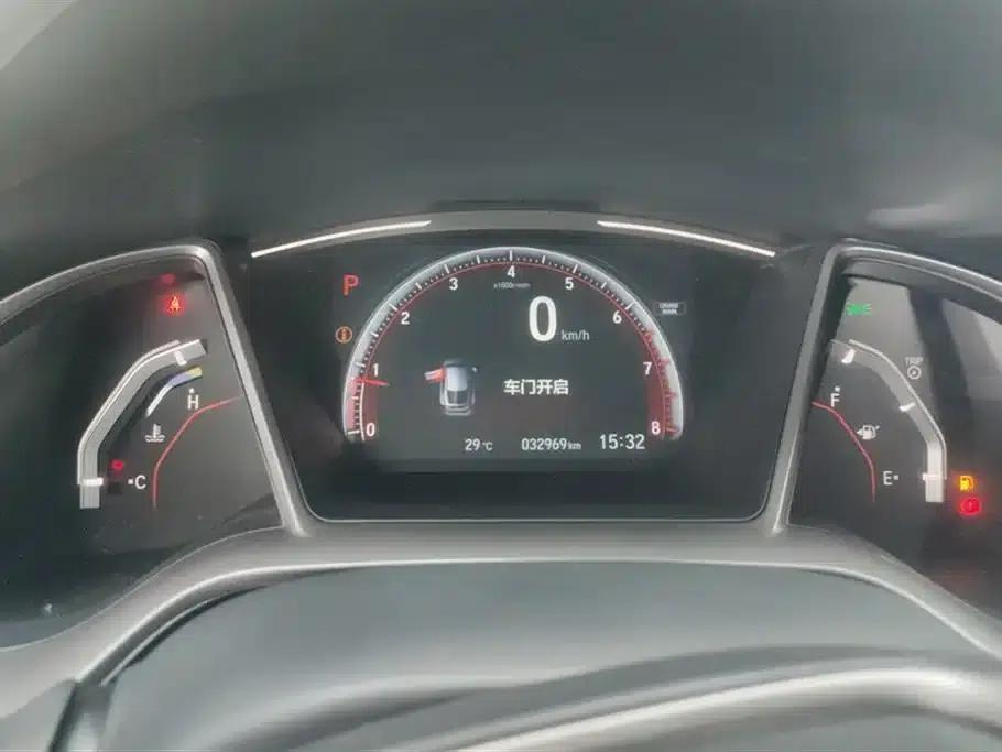 Civic 2021 HATCHBACK 220TURBO CVT Trendy and Cool — миниатюра 14