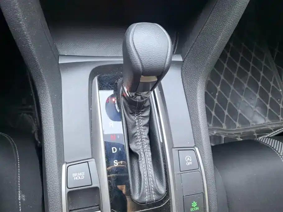 Civic 2021 HATCHBACK 220TURBO CVT Trendy and Cool — миниатюра 16