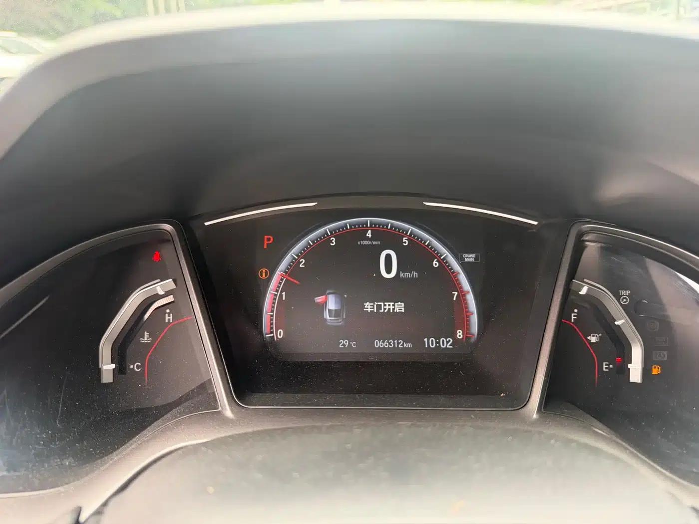 Civic 2021 HATCHBACK 220TURBO CVT Trendy and Cool — миниатюра 7