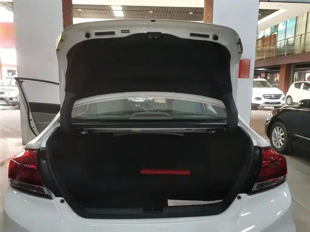 2014 Civic 1.8L Automatic Comfort Edition — миниатюра 15
