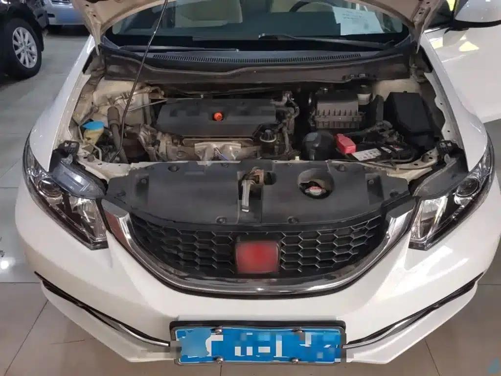 2014 Civic 1.8L Automatic Comfort Edition — миниатюра 16