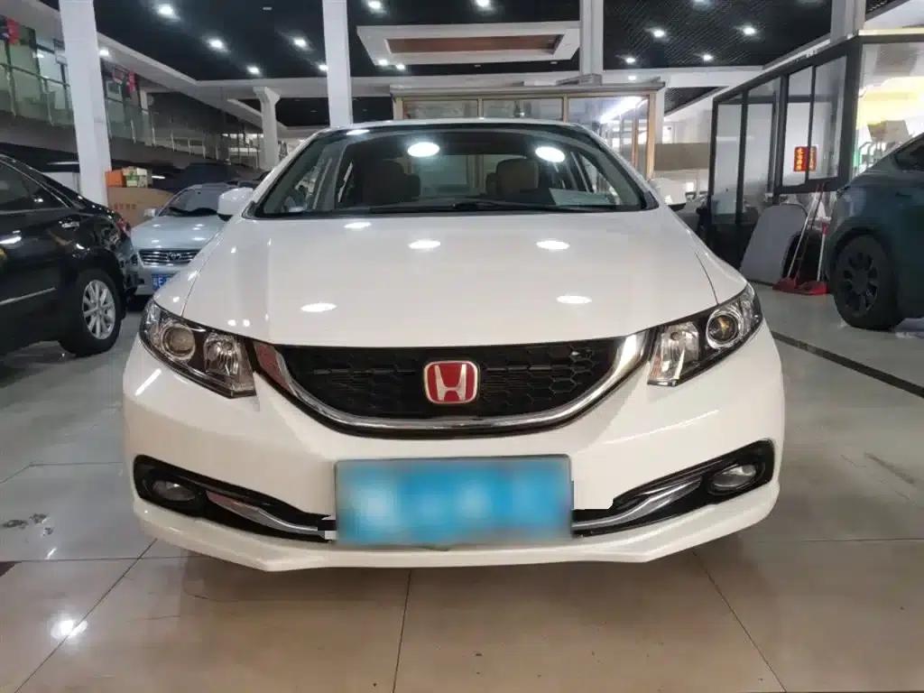 2014 Civic 1.8L Automatic Comfort Edition — миниатюра 3