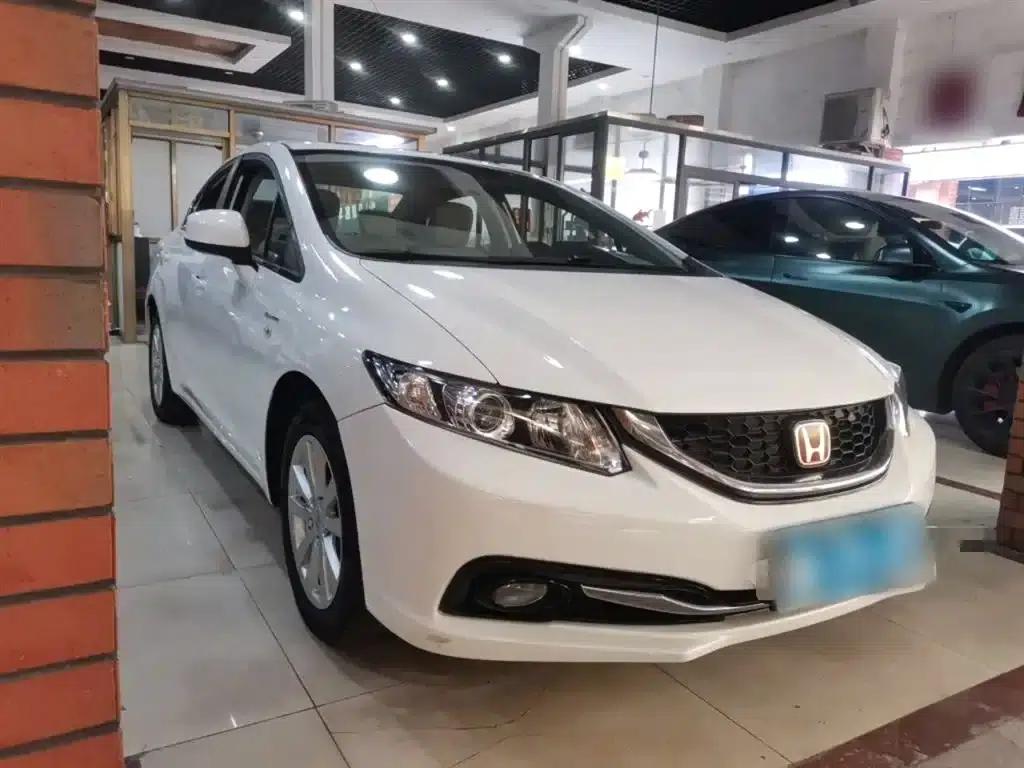 2014 Civic 1.8L Automatic Comfort Edition — миниатюра 22