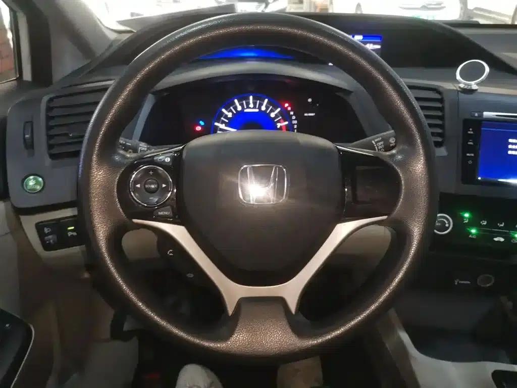 2014 Civic 1.8L Automatic Comfort Edition — миниатюра 7