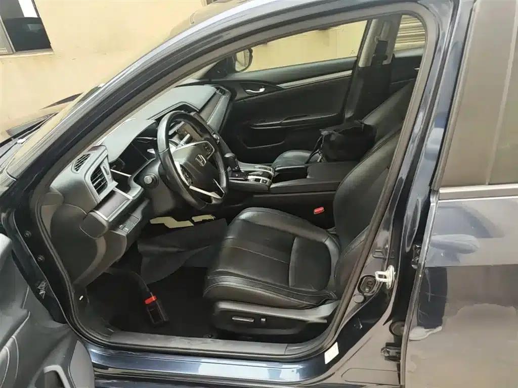 2016 Civic 220TURBO CVT Premium Edition — миниатюра 15
