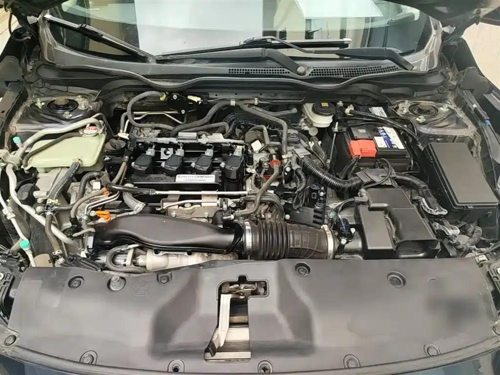 2016 Civic 220TURBO CVT Premium Edition — миниатюра 20
