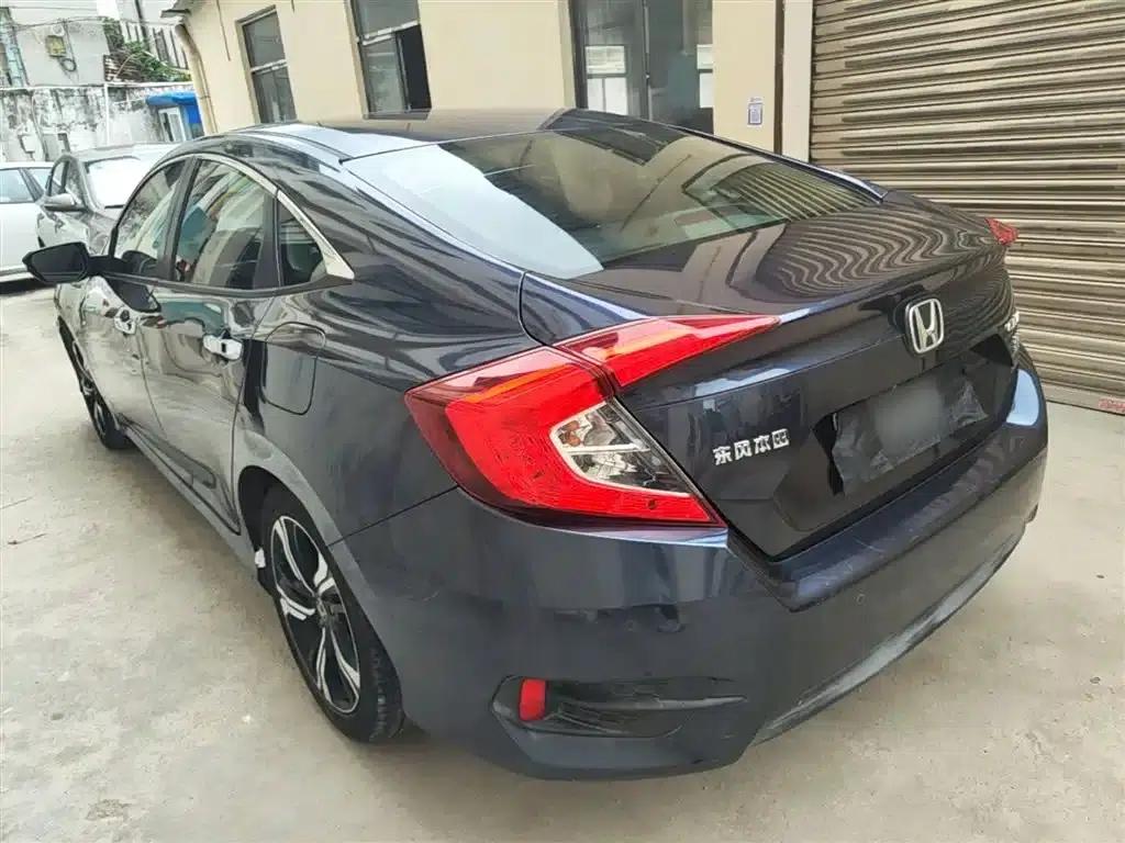 2016 Civic 220TURBO CVT Premium Edition — миниатюра 5