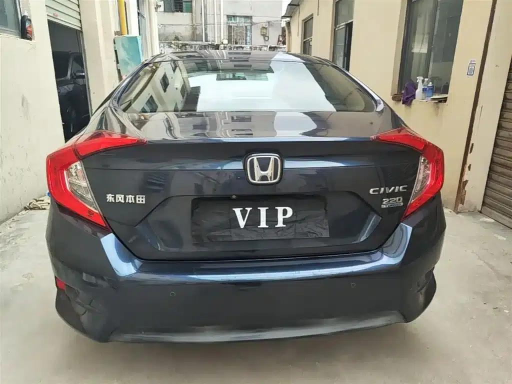 2016 Civic 220TURBO CVT Premium Edition — миниатюра 6