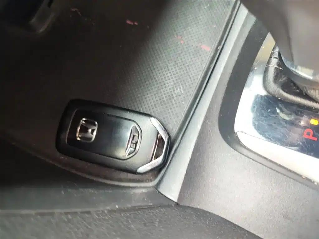 2016 Civic 220TURBO CVT Premium Edition — миниатюра 9