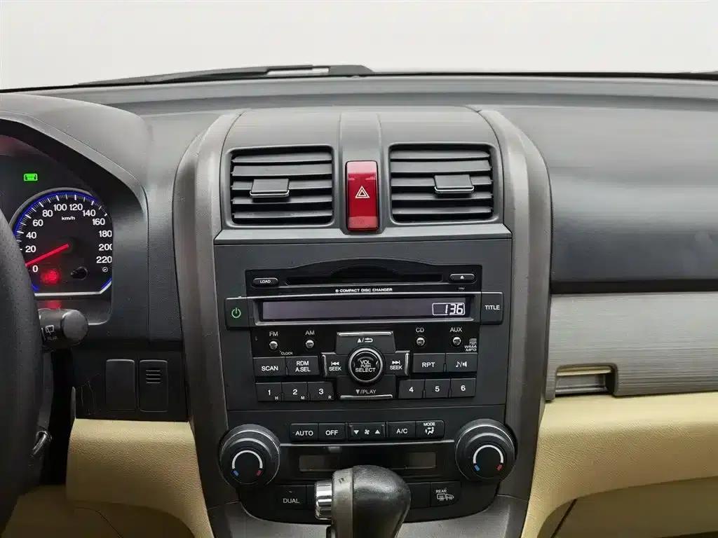 Honda CR-V 2010 2.4L Automatic 4WD Luxury Edition — миниатюра 12