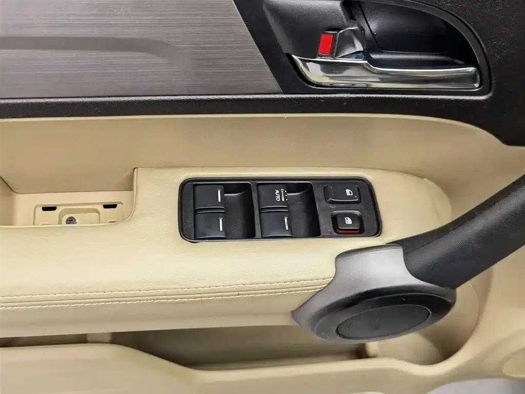 Honda CR-V 2010 2.4L Automatic 4WD Luxury Edition — миниатюра 9