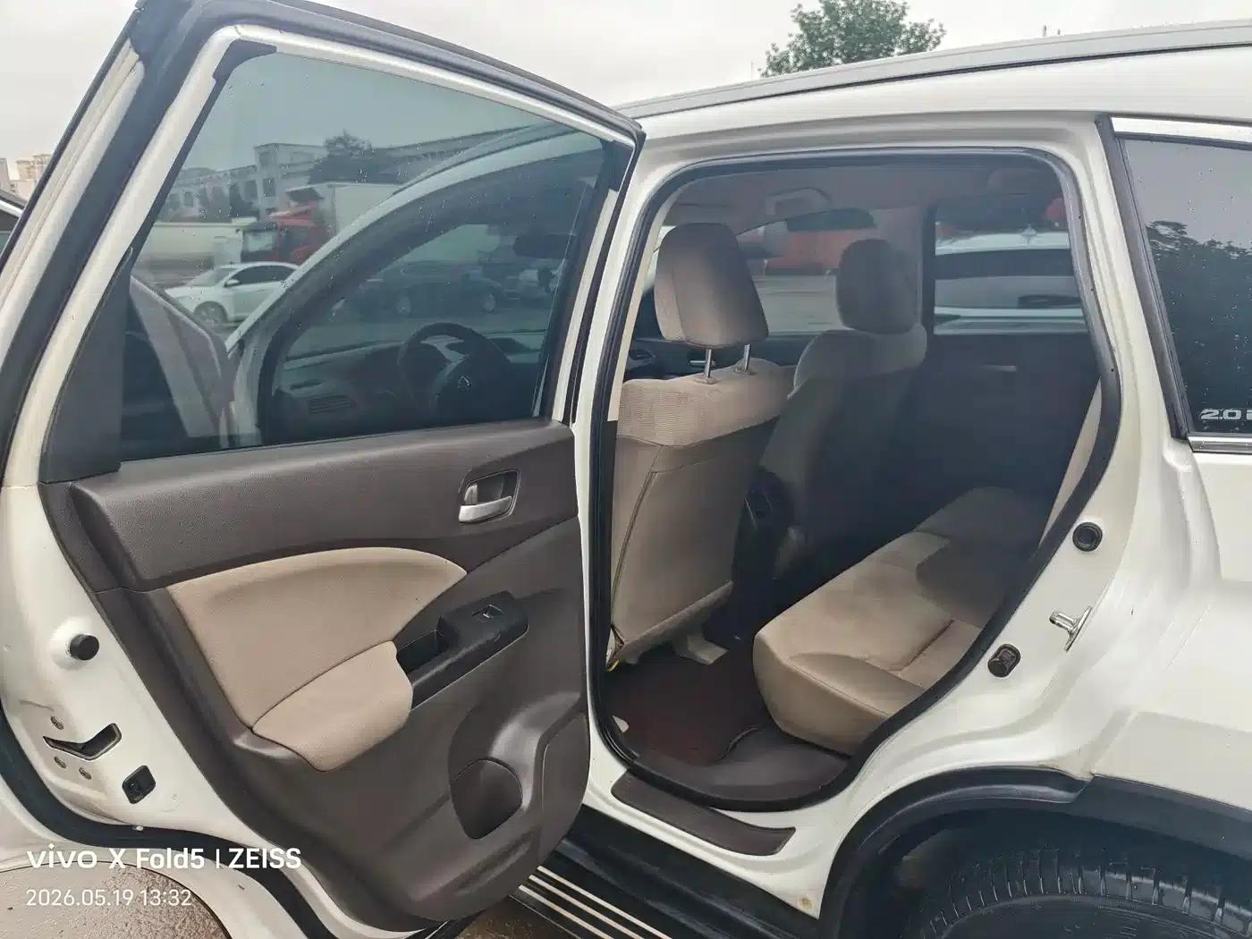 Honda CR-V 2015 2.0L 2WD Classic Edition — миниатюра 8