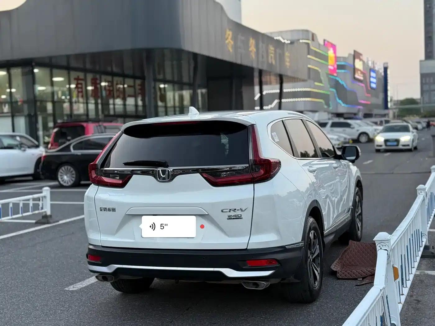 Honda CR-V 2021 240TURBO CVT 2WD Fashion Edition — миниатюра 5