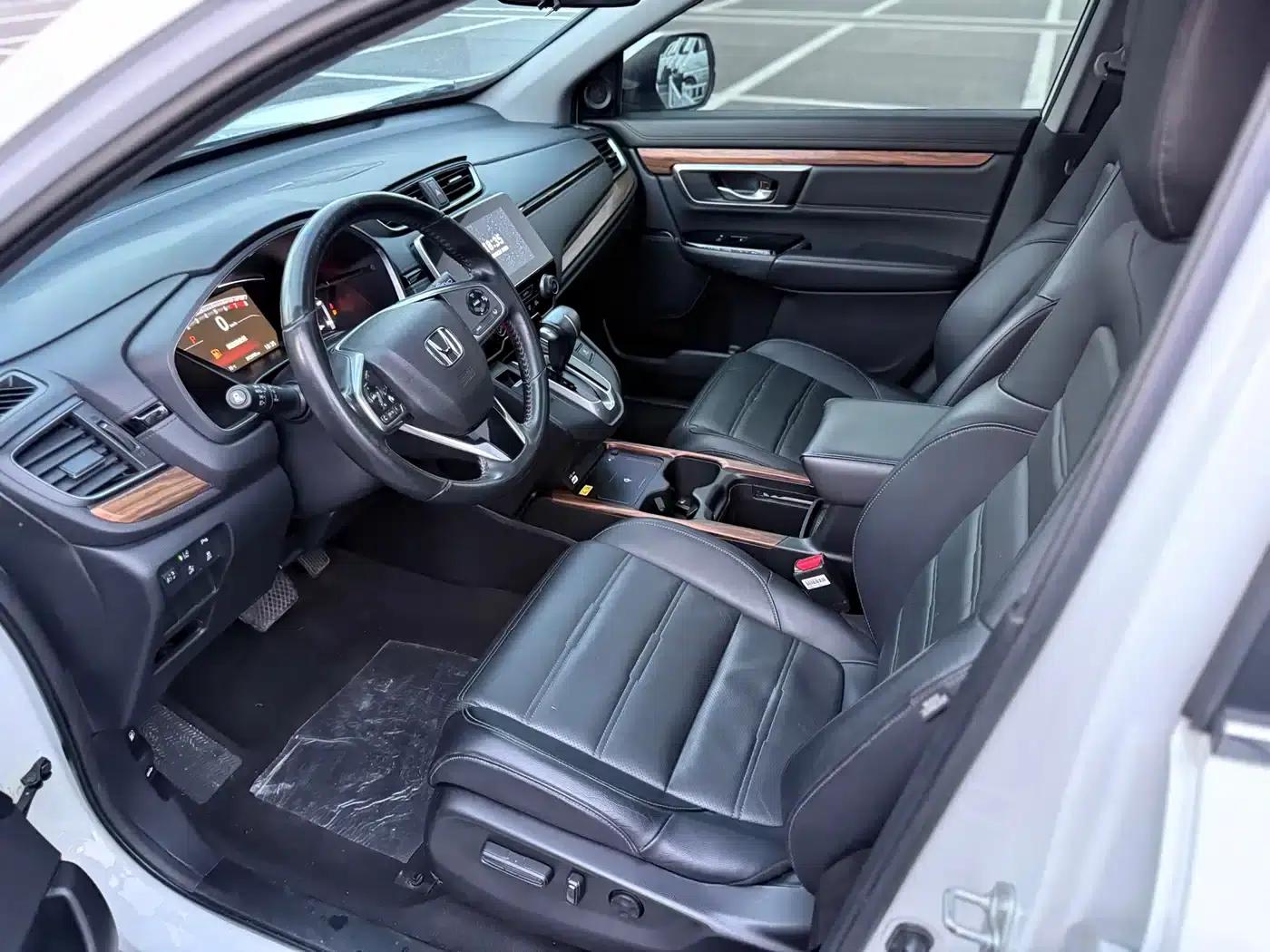 Honda CR-V 2021 240TURBO CVT 2WD Fashion Edition — миниатюра 6