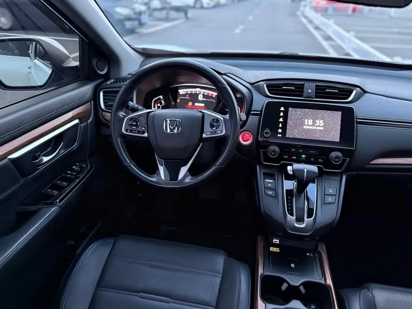 Honda CR-V 2021 240TURBO CVT 2WD Fashion Edition — миниатюра 9