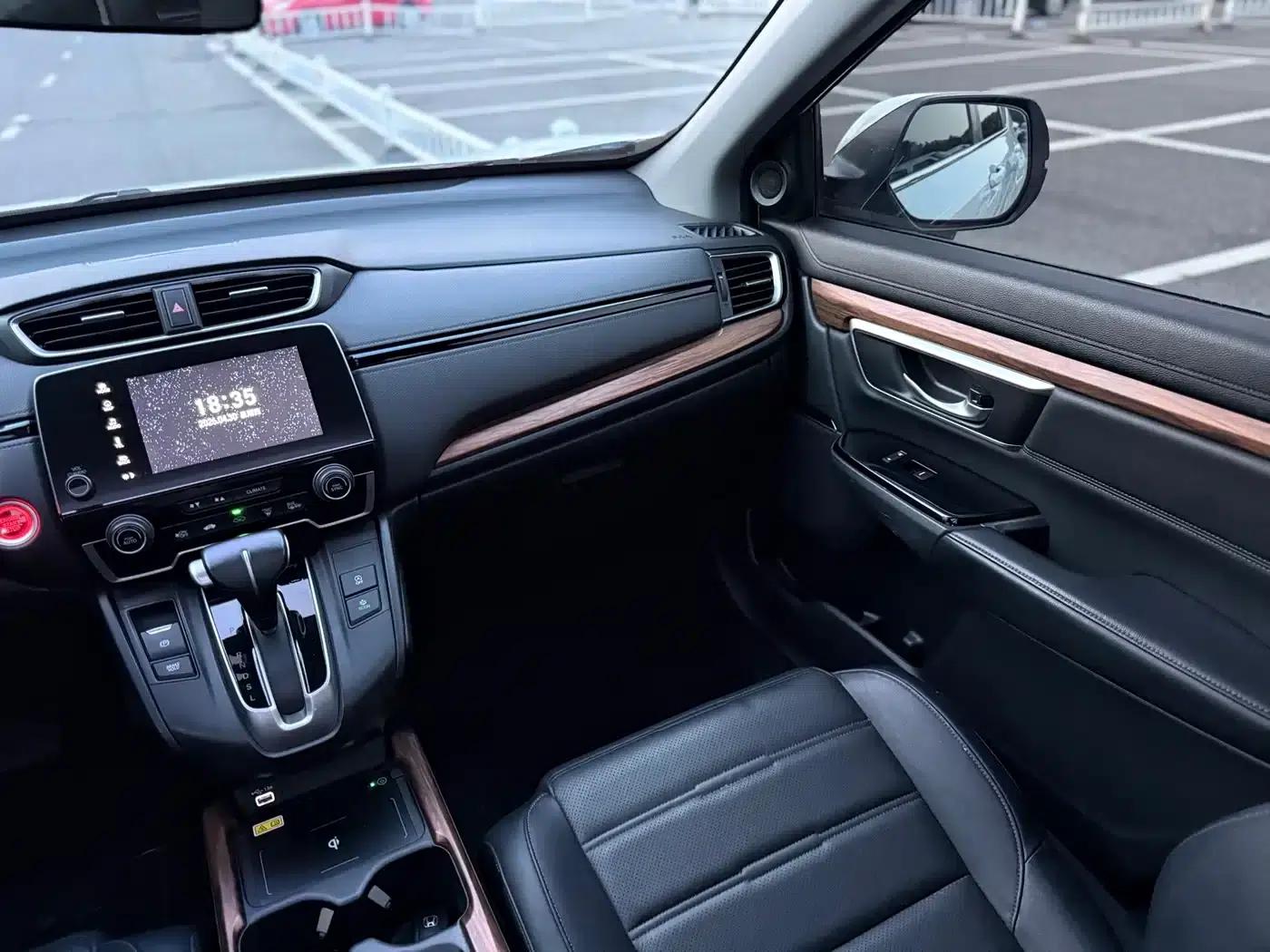 Honda CR-V 2021 240TURBO CVT 2WD Fashion Edition — миниатюра 10