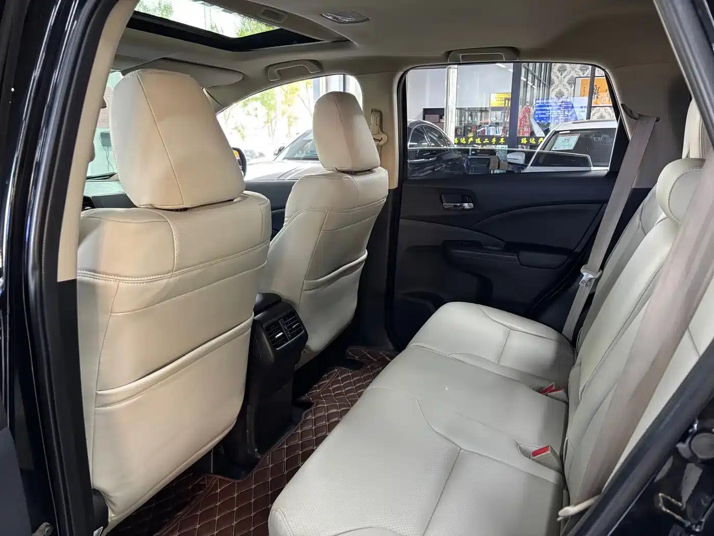 Honda CR-V 2016 2.0L 2WD Urban Edition — миниатюра 8