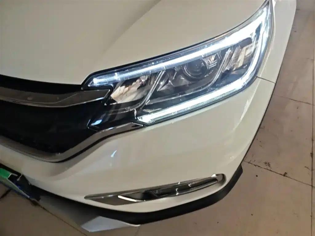 Honda CR-V 2015 2.4L 2WD Luxury Edition — миниатюра 24