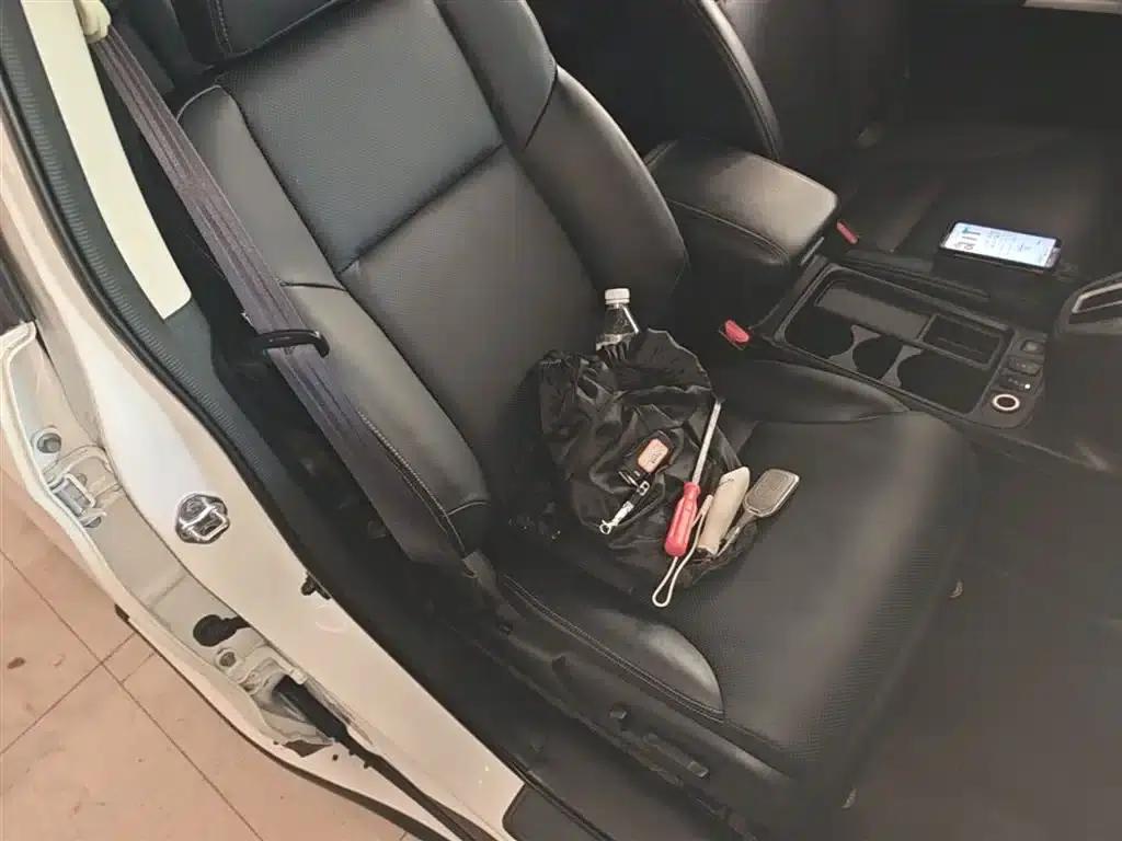 Honda CR-V 2015 2.4L 2WD Luxury Edition — миниатюра 25