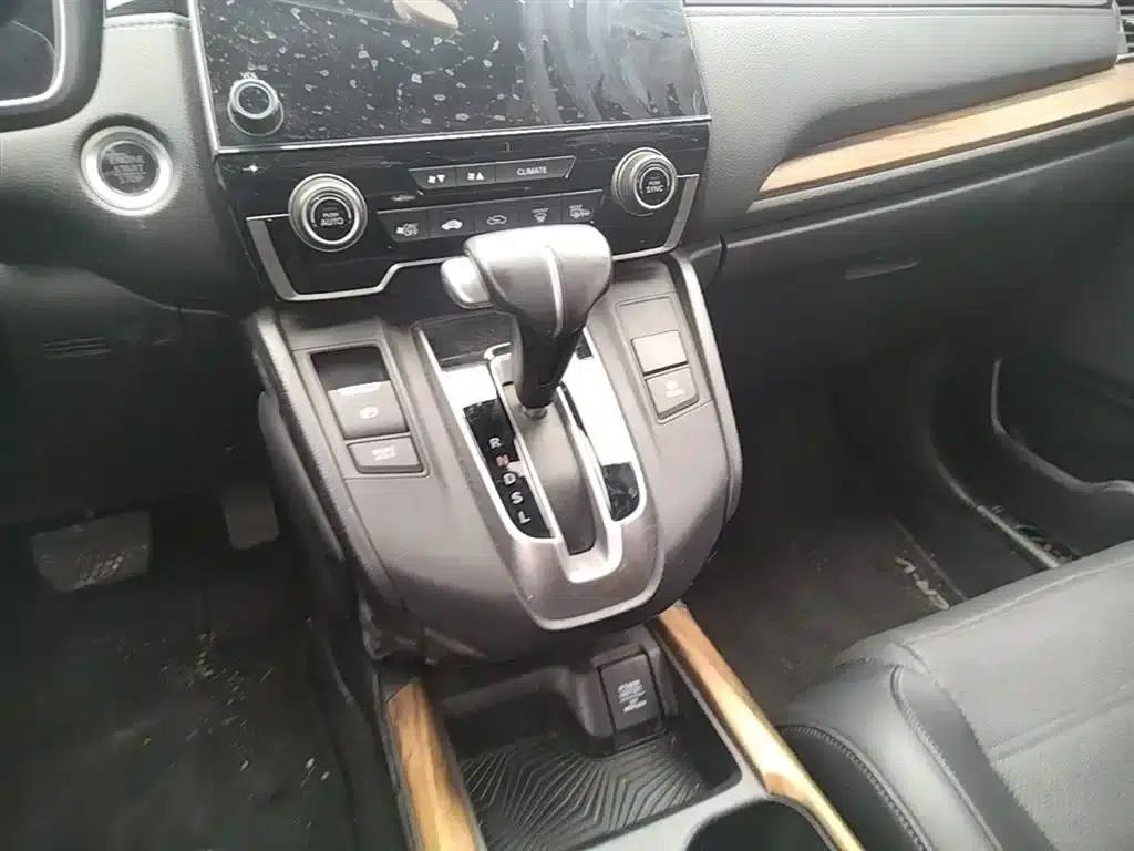 Honda CR-V 2017 240TURBO CVT 2WD Fashion Edition — миниатюра 14