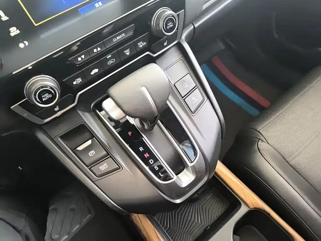 Honda CR-V 2017 240TURBO CVT 4WD Premium Edition — миниатюра 14