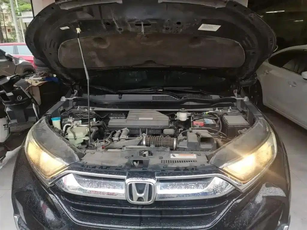 Honda CR-V 2017 240TURBO CVT 2WD Fashion Edition — миниатюра 20