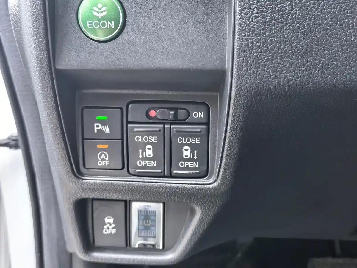 Odyssey 2015 2.4L Smart Edition — миниатюра 8