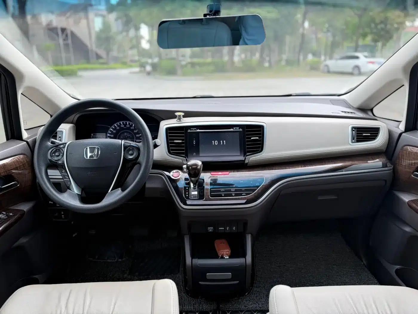 2015 Odyssey Facelift 2.4L Luxury Edition — миниатюра 9
