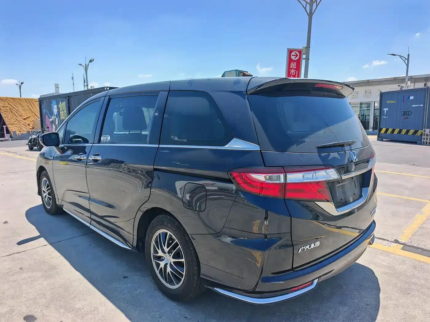 Odyssey 2021 2.0L Elite Comfort Edition — миниатюра 6