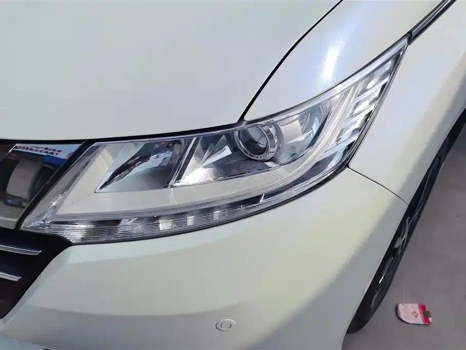 2015 Odyssey Facelift 2.4L Luxury Edition — миниатюра 5