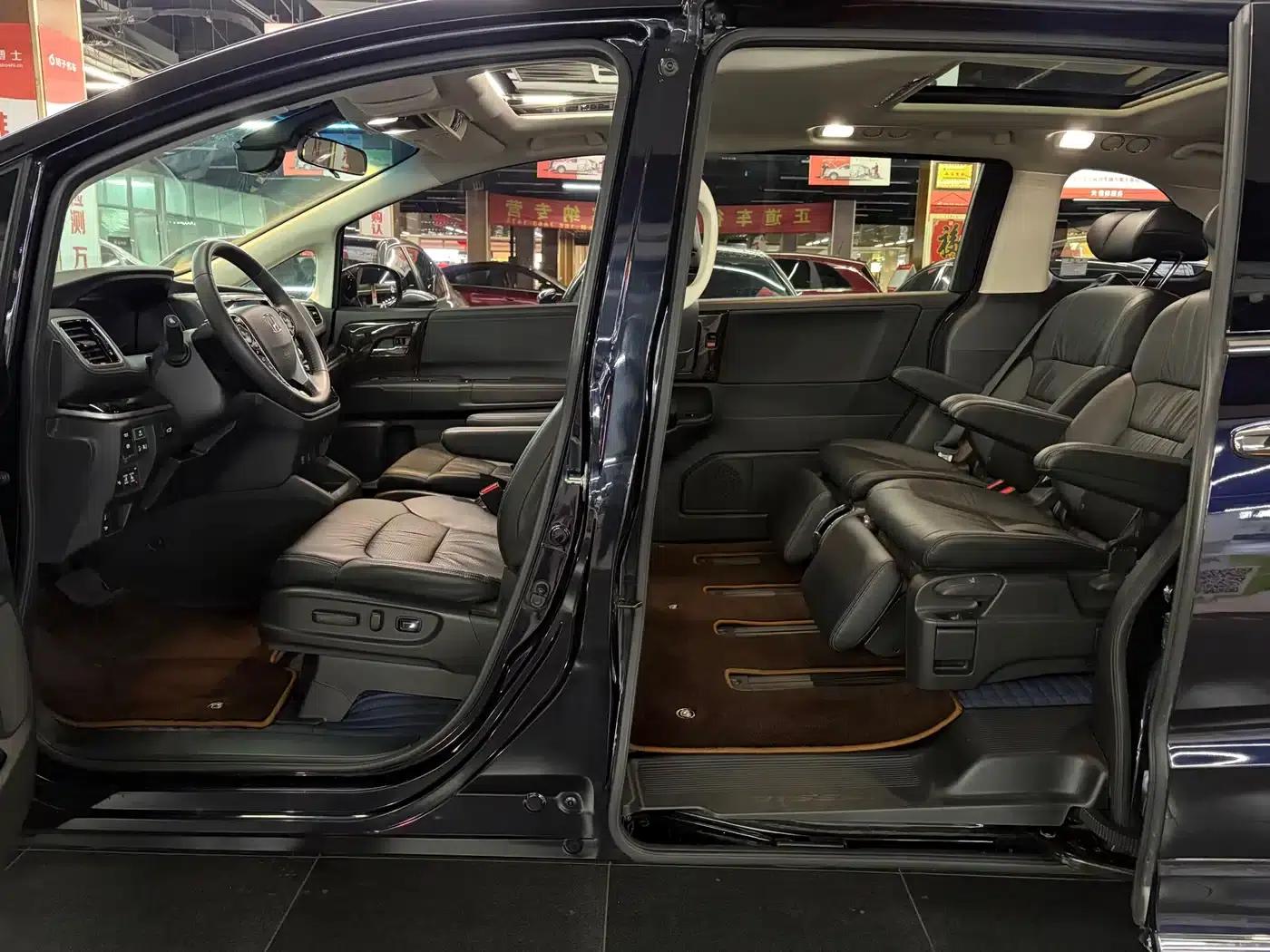 Odyssey 2021 2.0L Elite Premium Edition — миниатюра 13