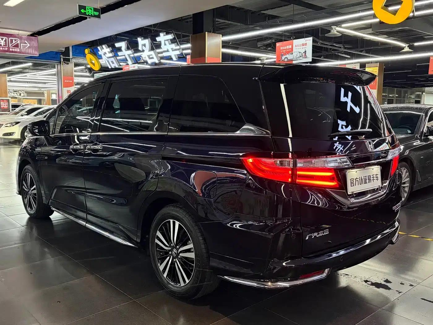 Odyssey 2021 2.0L Elite Premium Edition — миниатюра 4