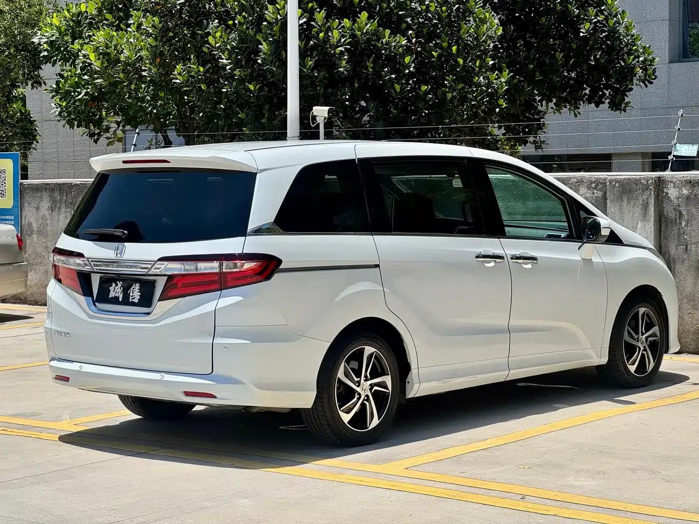 Odyssey 2017 2.4L Smart Edition — миниатюра 10