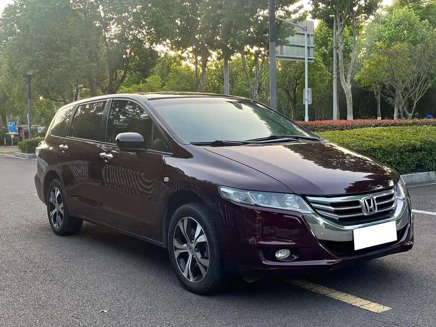 2013 Odyssey 2.4L Luxury Edition — миниатюра 3