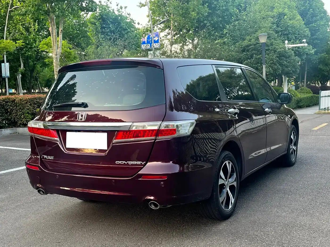 2013 Odyssey 2.4L Luxury Edition — миниатюра 7