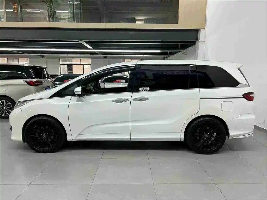 Odyssey 2015 2.4L Smart Edition — миниатюра 2