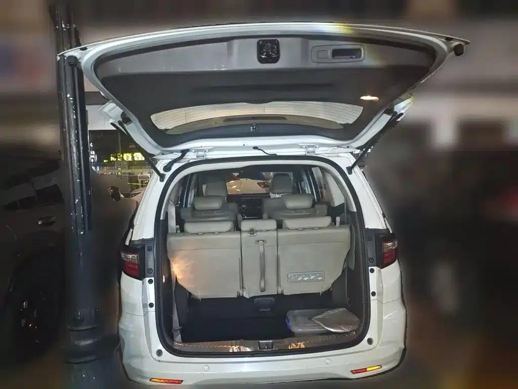 2017 Odyssey 2.4L Luxury Edition — миниатюра 10