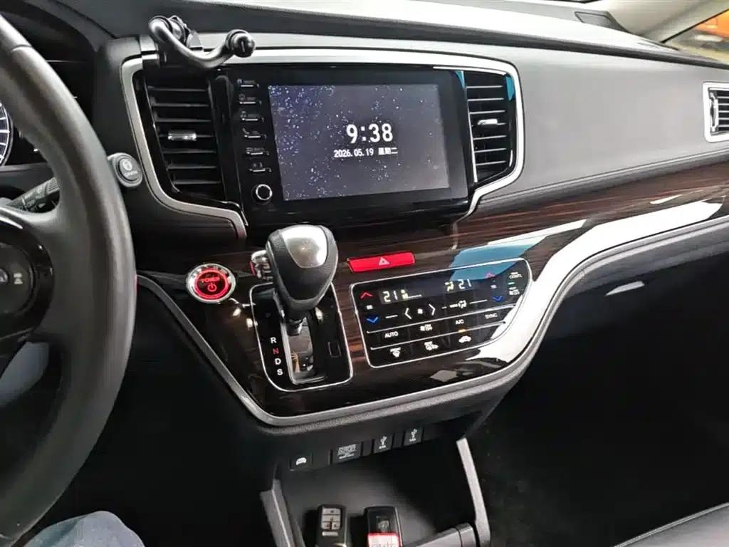Odyssey 2019 2.0L Elite Edition — миниатюра 13