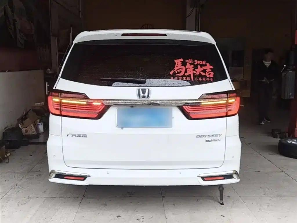 Odyssey 2022 2.0L e:HEV Elite Edition — миниатюра 6