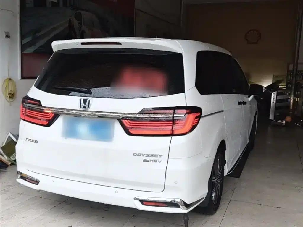 Odyssey 2022 2.0L e:HEV Elite Edition — миниатюра 7