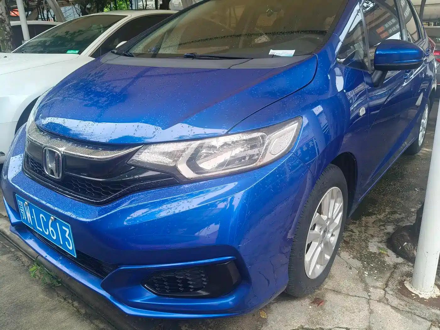 Honda Fit 2018 1.5L CVT Comfort Sunroof Edition — миниатюра 3