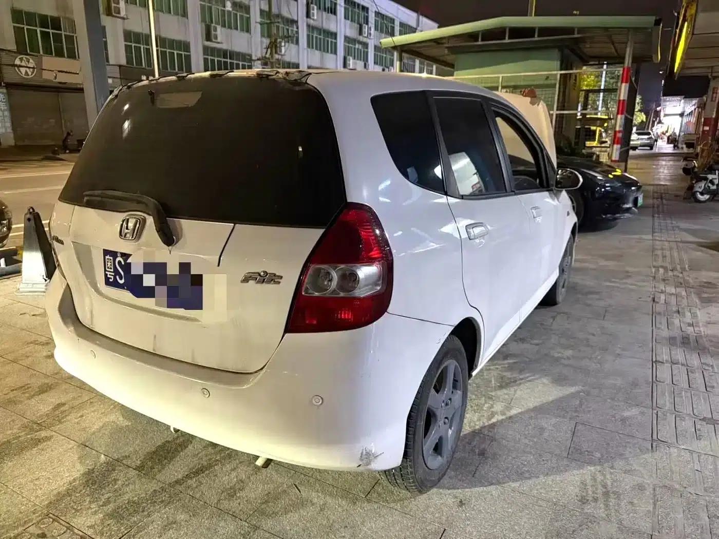 Honda Fit 2004 1.5L CVT — миниатюра 6