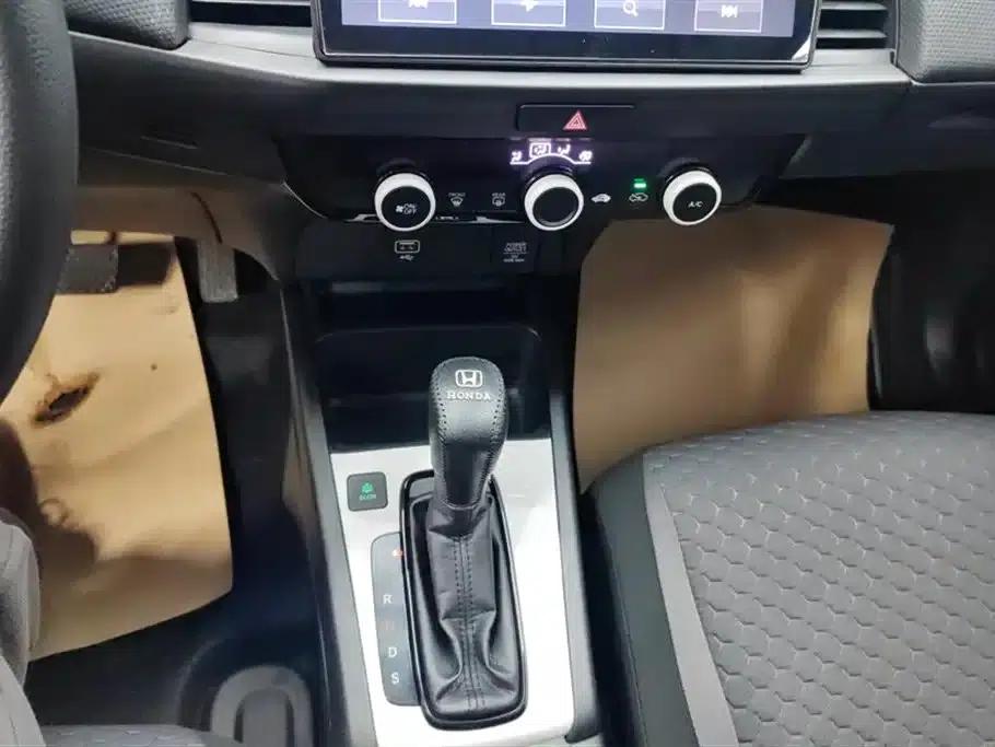 Honda Fit 2022 1.5L CVT Trendy Sunroof Edition — миниатюра 16