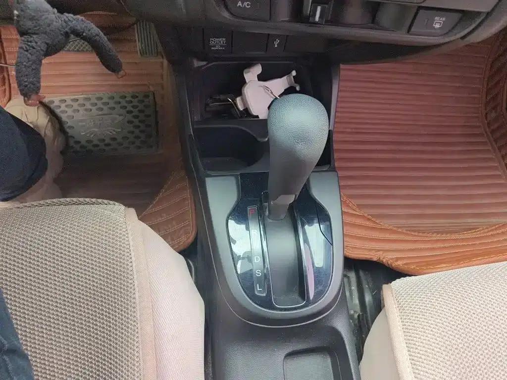 Honda Fit 2018 1.5L CVT Comfort Edition — миниатюра 11