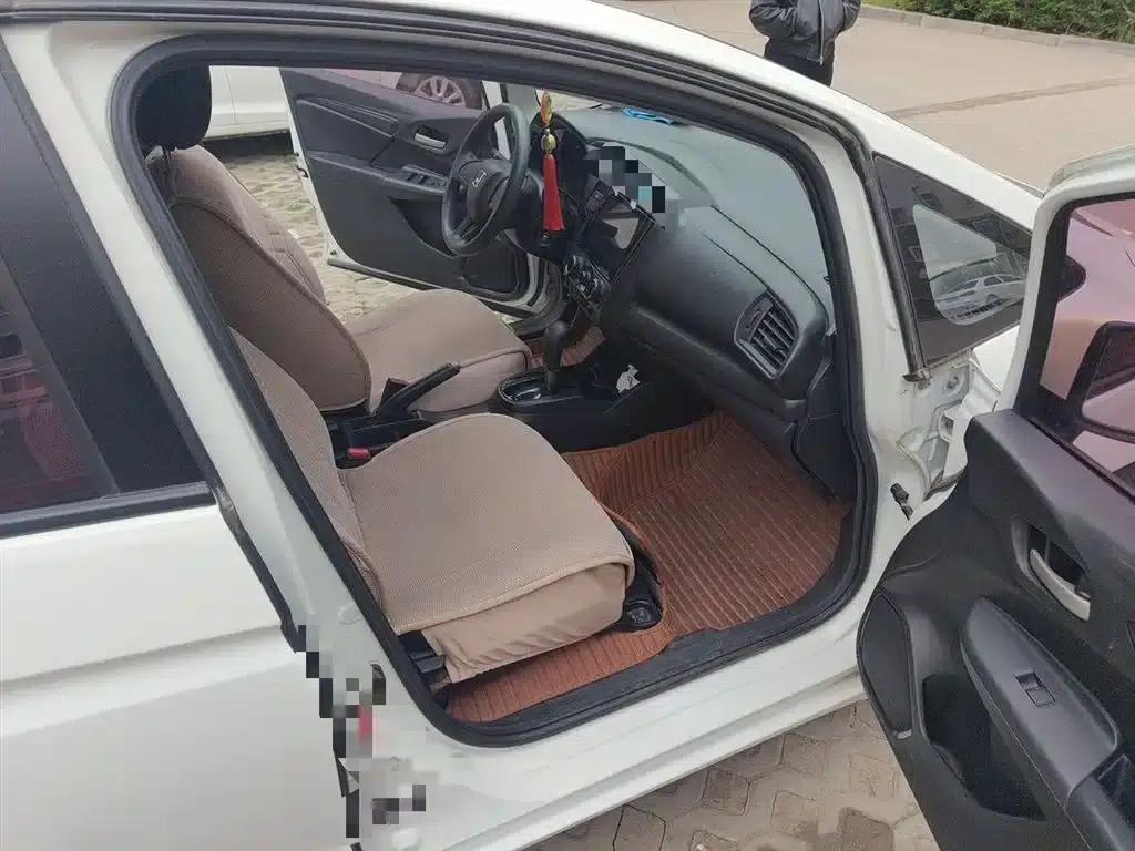Honda Fit 2018 1.5L CVT Comfort Edition — миниатюра 22