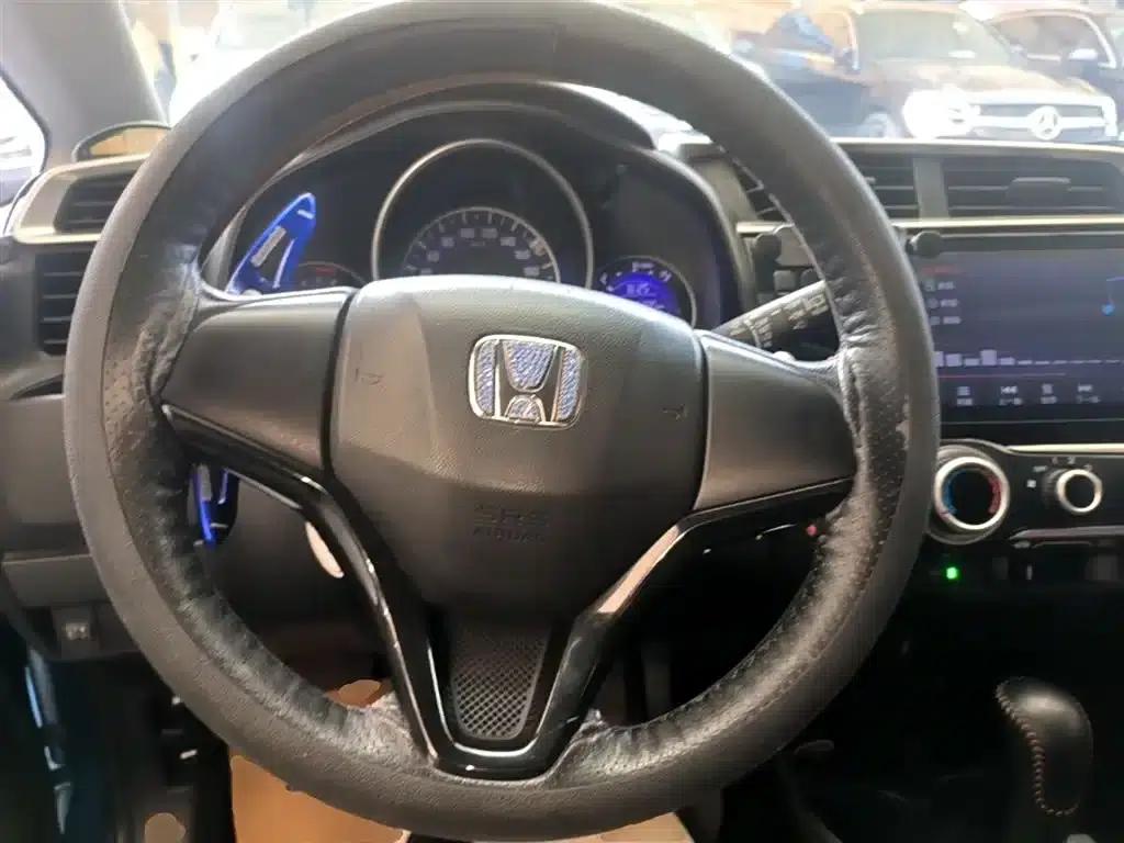 Honda Fit 2018 1.5L CVT Sport+ Edition — миниатюра 11